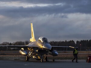 Зеленський: Україні потрібно 120–130 винищувачів F-16. Зараз країна має лише 25% зброї, необхідної для протиповітряної оборони