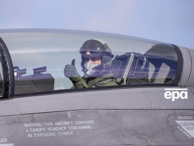 Нидерланды планируют начать поставки F-16 Украине осенью – глава минобороны