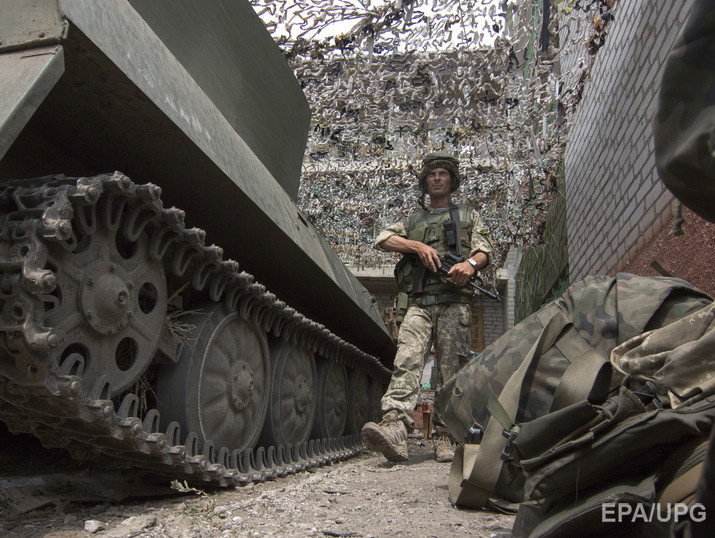 Пресс-офицер АТО Ткачук: В Луганской области в 11.00 начался отвод бронетехники и вооружения 