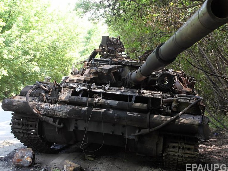 Врач: После взрыва танка под Днепропетровском в больницу попали восемь бойцов