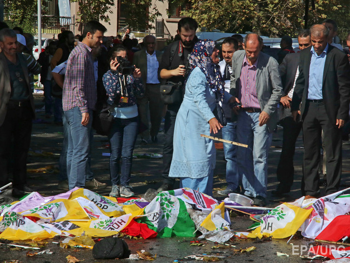 МВД Турции: Количество погибших в результате взрывов в Анкаре выросло до 30