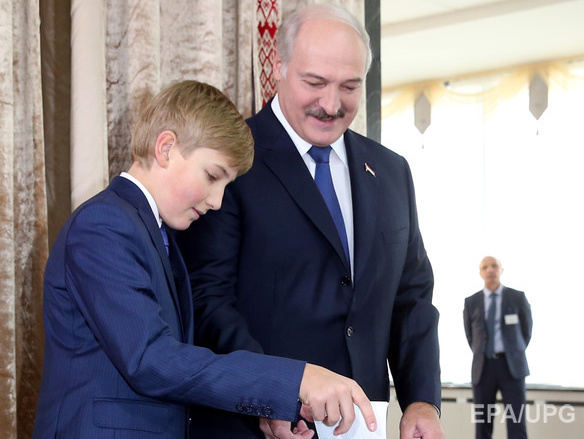 Лукашенко на избирательном участке заявил о готовности к реформам
