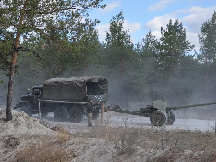 Спикер АТО Ткачук: В Луганской области отвели артиллерию калибром 85 мм