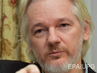 Полиция Лондона сняла круглосуточное наблюдение с посольства Эквадора, где прячется основатель Wikileaks Ассанж