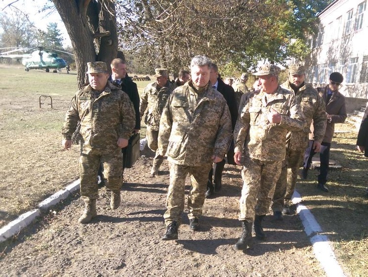 Порошенко о новых датах "выборов" от боевиков на Донбассе: Это лишь приведет к ужесточению санкций против РФ