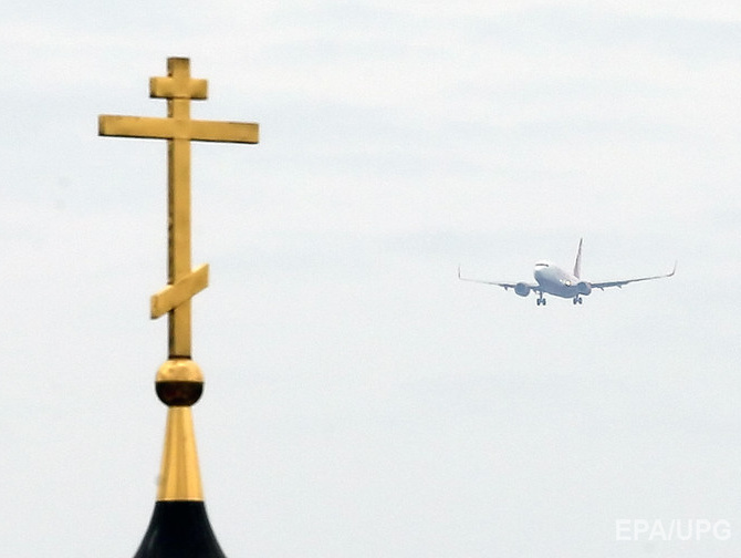 Bloomberg: Авиакомпании сокращают рейсы в Россию