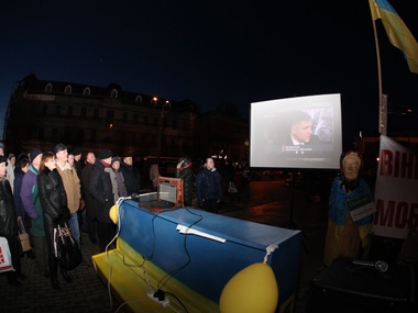В Виннице активисты агитировали жителей спальных районов присоединяться к протестам