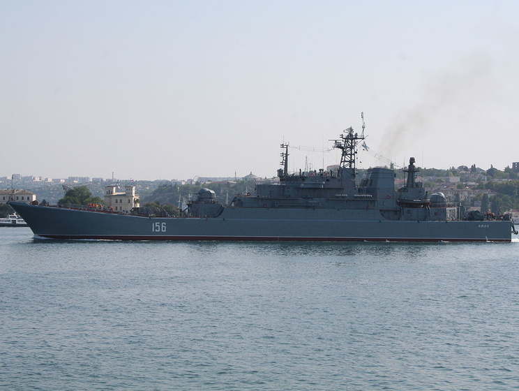 Украинская разведка: Россия направила к берегам Сирии десантный корабль "Ямал" Черноморского флота