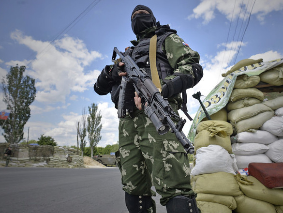 Украинская разведка: На Донбассе боевиков вербуют в "отряды добровольцев" для войны в Сирии