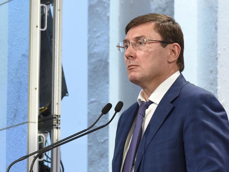 Луценко предлагает главам фракций коалиции собраться 26 октября