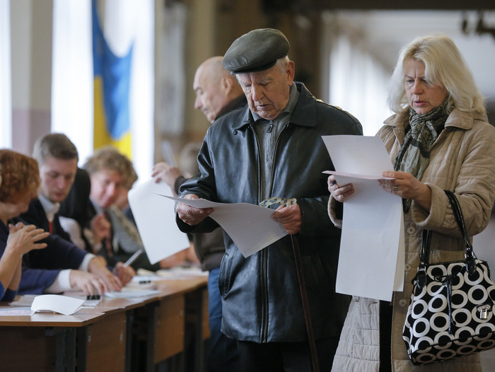"Опора": Целое село на Киевщине проголосовало без паспортов