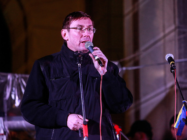 Луценко: Майдану будет чем защищаться ночью