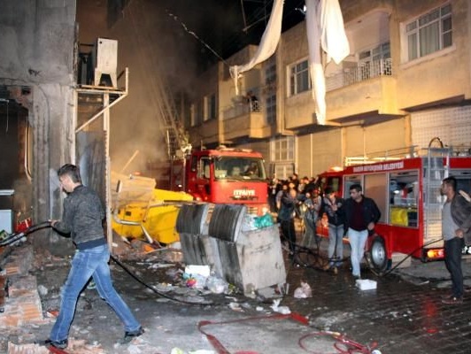 В Турции после выборов начались беспорядки в двух курдских провинциях
