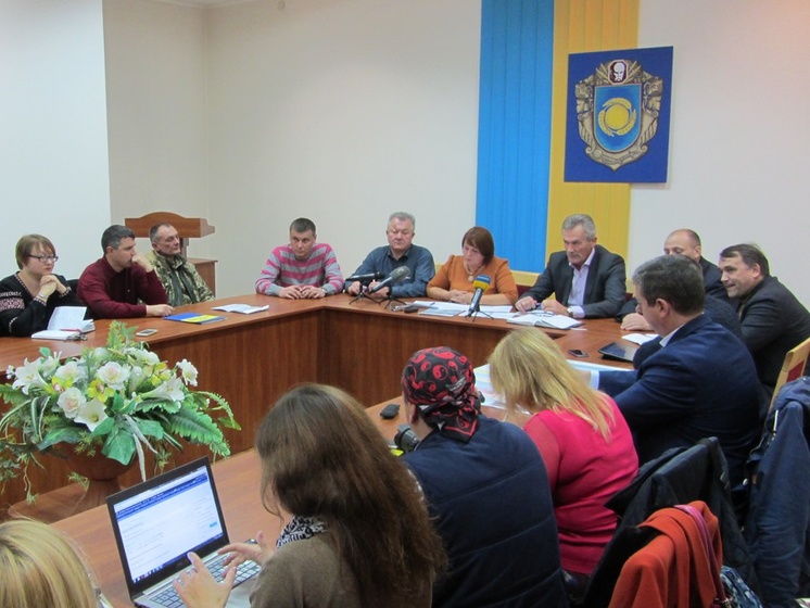 Семь политических партий подписали меморандум о непризнании результатов выборов в Черкасский облсовет