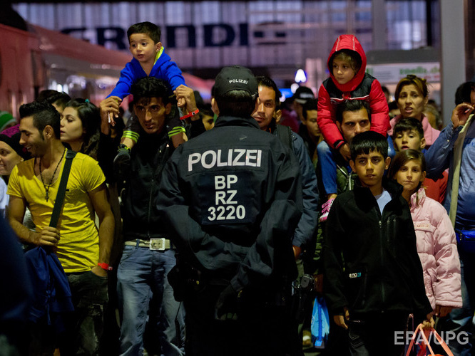 Associated Press: В ЕС до конца года ожидают еще 3 млн мигрантов
