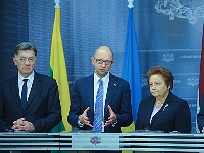 Яценюк: Кто не голосует за законы "безвизового пакета", тот против того, чтобы Украина стала частью объединенной Европы