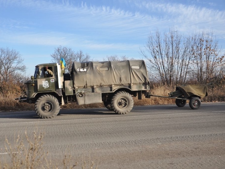 Пресс-центр АТО: На Донецком направлении украинские военнослужащие завершили отвод минометов калибром 82-мм