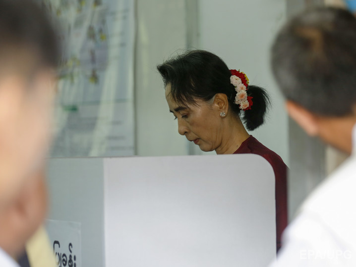 Reuters: В Мьянме проходят первые за 25 лет свободные выборы