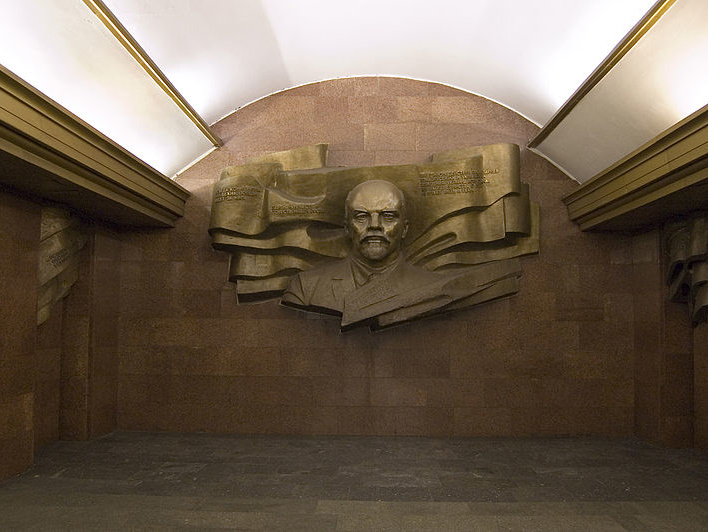 В рамках декоммунизации в Киеве снимут 79 мемориальных досок