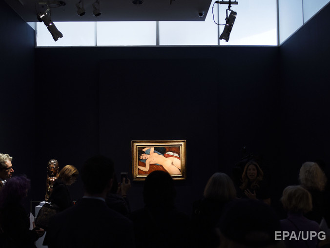 На аукционе Christie's картину Модильяни продали за $170,4 млн