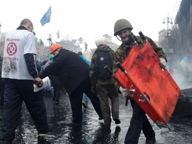 Медслужба Майдана: За день в Киеве убиты до 100 человек