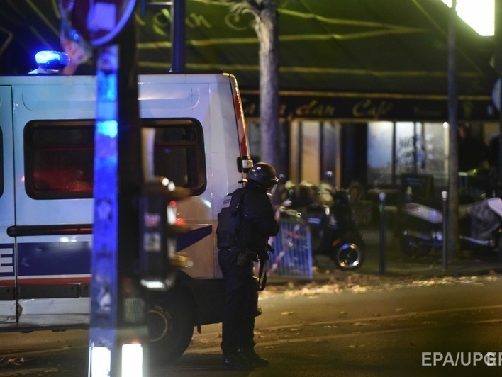 В районе парижского театра Bataclan прозвучали пять взрывов