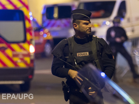 Associated Press: Подозреваемого в организации терактов полиция Франции задержала, но потом отпустила