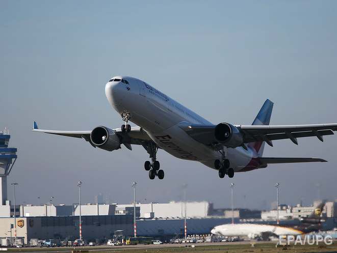 Самолет с президентом Эстонии на борту совершил экстренную посадку в Берлине