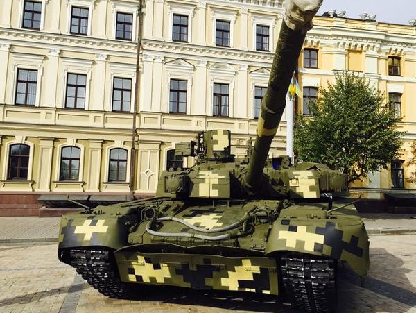 Вооруженные силы Украины за минувший месяц получили четыре танка и три самолета