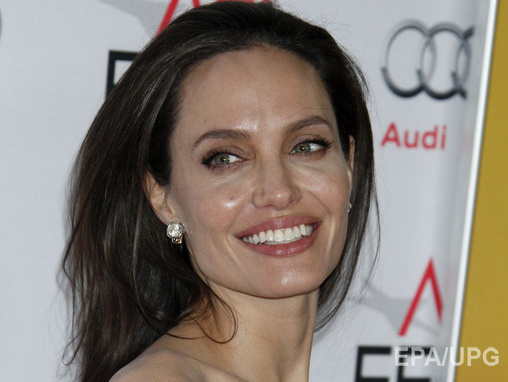 Джоли планируют задействовать в фильмах 