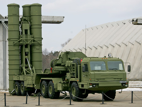 Россия развернула в Сирии зенитно-ракетный комплекс С-400