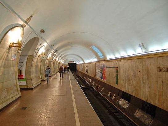 Полиция задержала киевлянина, "заминировавшего" станцию столичного метро "Площадь Льва Толстого"