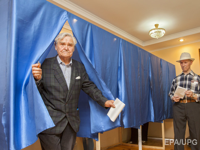 Жебривский: На выборах в Мариуполе и Красноармейске явка очень низкая