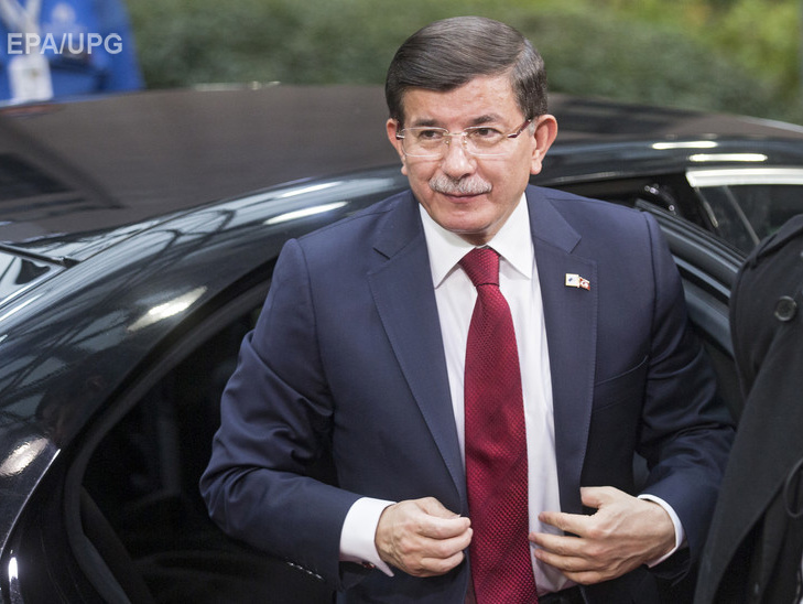 Премьер Турции Давутоглу предложил создать военный канал связи с Москвой