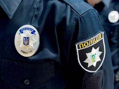 В Черновицкой области задержали пьяного полицейского за рулем