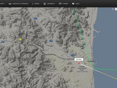 СМИ: Самолет Януковича сел в ОАЭ