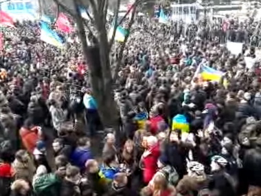 На митинге в Харькове собрались около 30 тысяч активистов Евромайдана