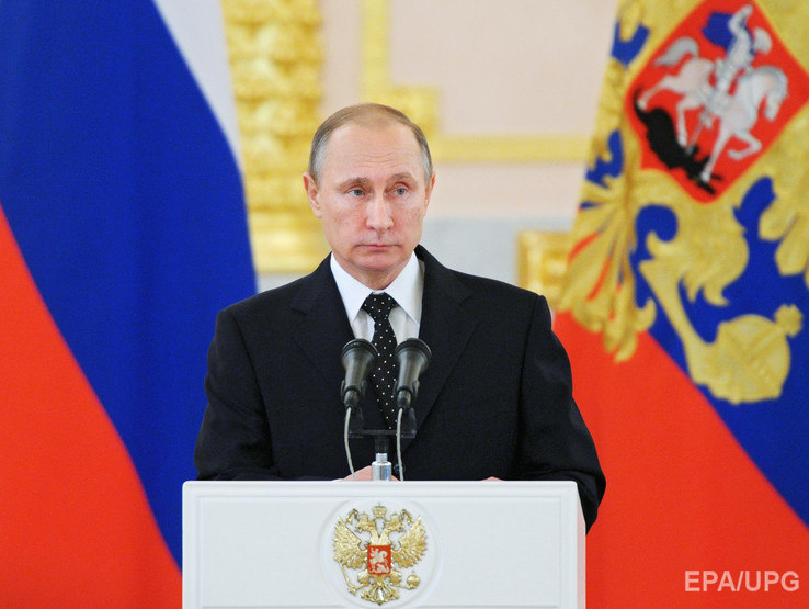 Путин призвал россиян готовиться к длительному периоду низких цен на нефть и санкциям