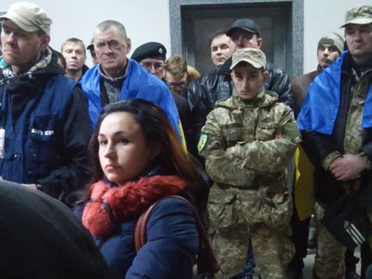Семенченко: "Громадська варта" взяла здание горисполкома Кривого Рога под общественную охрану