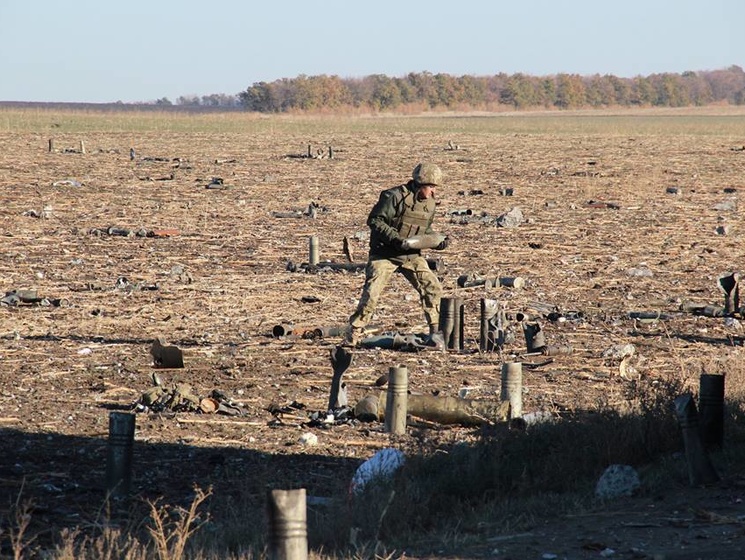 Пресс-центр АТО: Террористы на Донбассе продолжают вести прицельный и провокационный огонь на всех направлениях