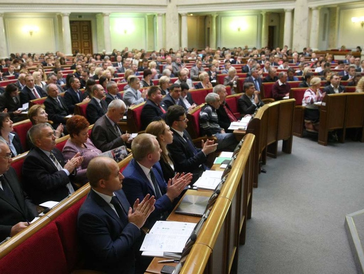 Рада разрешила бесплатное лечение в "Феофании" некоторым категориям пострадавших во время Евромайдана