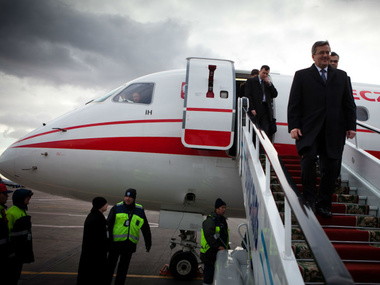 Коморовский может прилететь в Киев уговаривать Януковича 