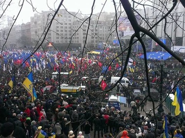 На киевский Евромайдан вышли около 200 тысяч человек