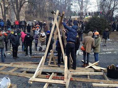 Музеи просят сохранить катапульту Евромайдана для истории