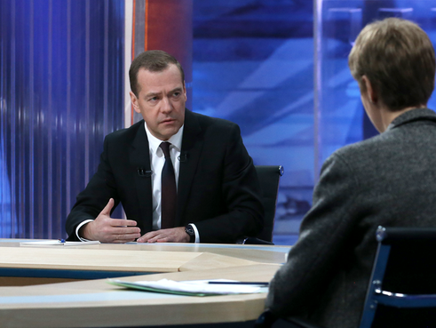 Медведев назвал энергоблокаду Крыма "геноцидом"