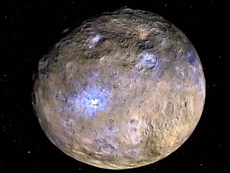NASA показало светящиеся участки на Церере. Видео