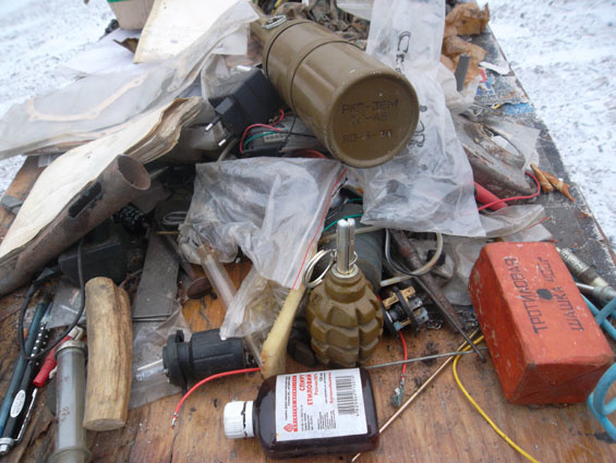 В Артемовске полиция обнаружила склад боеприпасов в гараже