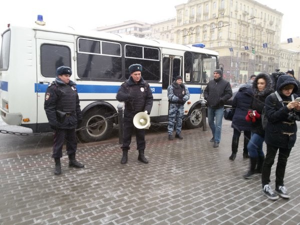  В Москве акция протеста "Марш перемен" завершилась задержанием 33 человек. Видео