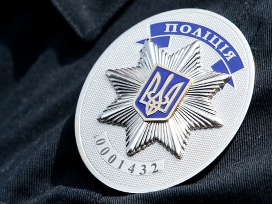 В Киеве полиция применила оружие против человека с двумя гранатами