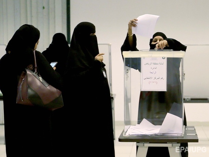 В Саудовской Аравии женщина впервые стала депутатом местного совета